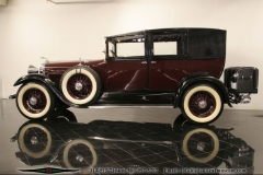 lincoln30brgndyblk3