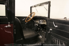 lincoln30brgndyblk41